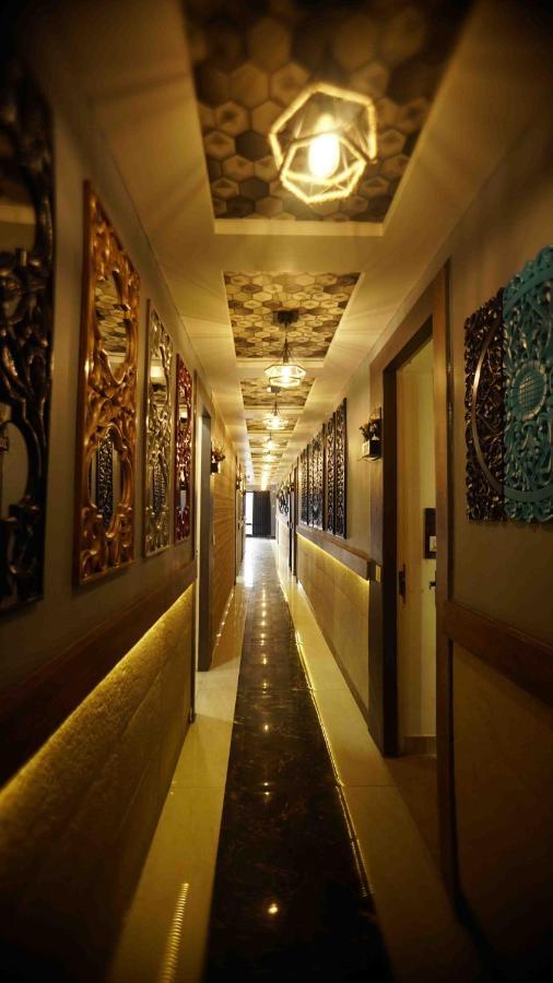 Hotel Soluxe Yamunānagar Extérieur photo