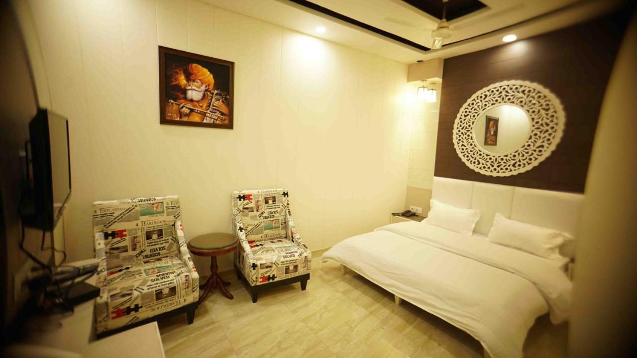 Hotel Soluxe Yamunānagar Extérieur photo