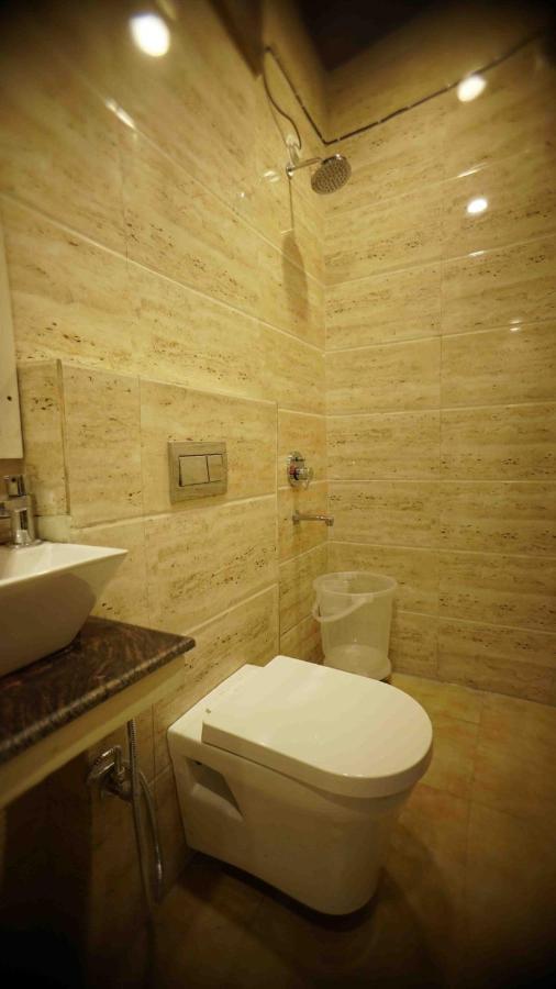 Hotel Soluxe Yamunānagar Extérieur photo