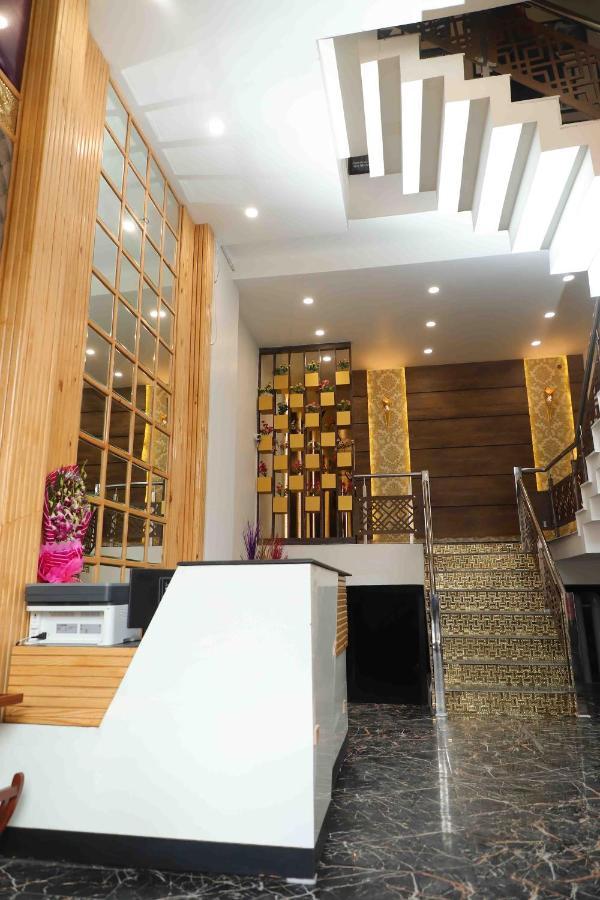 Hotel Soluxe Yamunānagar Extérieur photo