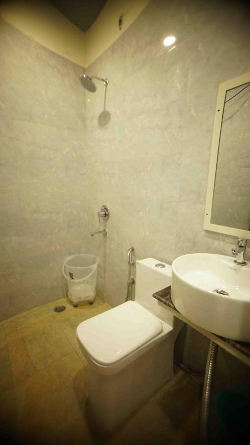 Hotel Soluxe Yamunānagar Extérieur photo