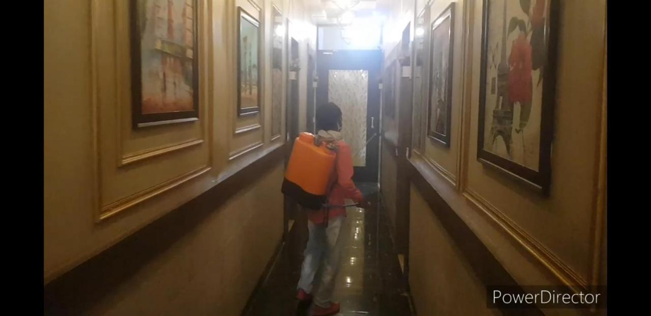 Hotel Soluxe Yamunānagar Extérieur photo