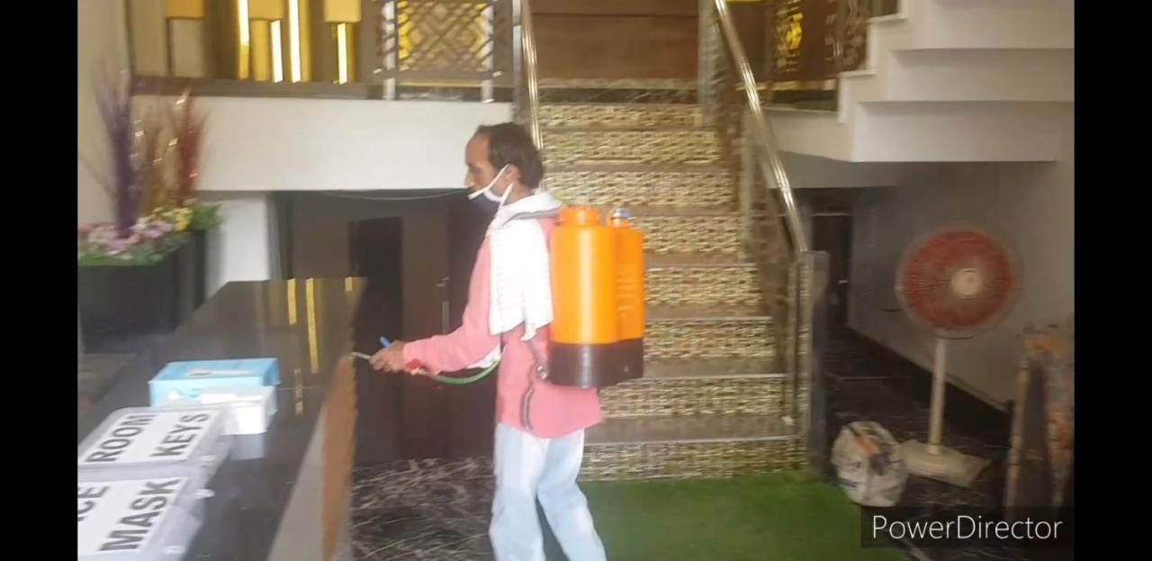 Hotel Soluxe Yamunānagar Extérieur photo